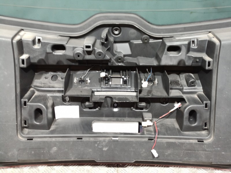 Recambio de porton trasero para mazda 5 berl. (cr) 2.0 crtd active (81kw) referencia OEM IAM   