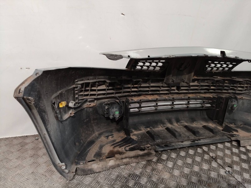 Recambio de paragolpes delantero para renault megane ii berlina 5p confort authentique referencia OEM IAM   