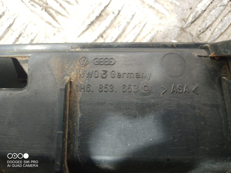 Recambio de rejilla delantera para volkswagen golf iii berlina (1h1) 1.4 referencia OEM IAM   