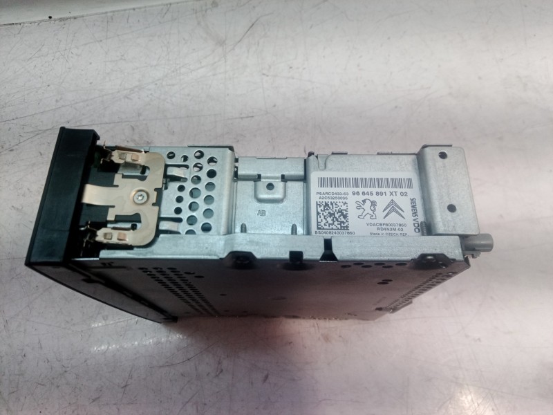 Recambio de sistema audio / radio cd para citroën c4 grand picasso exclusive plus referencia OEM IAM  96645891XT 96645891