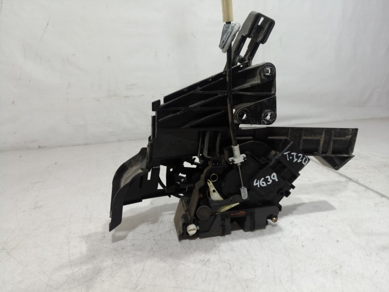 Recambio de cerradura puerta trasera izquierda para ford focus berlina (cap) ambiente (d) referencia OEM IAM 5041667 5041667 504