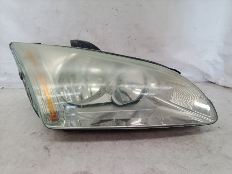 Recambio de faro derecho para ford focus berlina (cap) ambiente (d) referencia OEM IAM 1480979 1480979 1480979