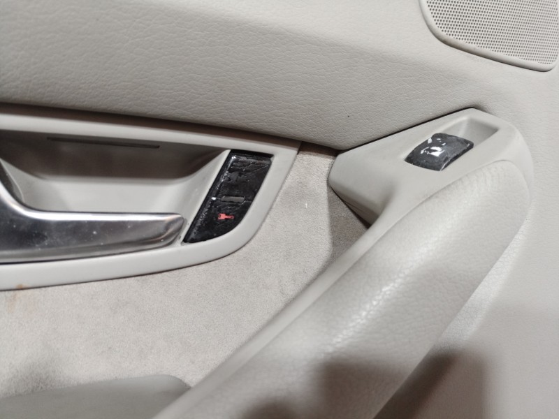 Recambio de guarnecido puerta trasera izquierda para audi a8 (4e2) 3.7 quattro referencia OEM IAM   