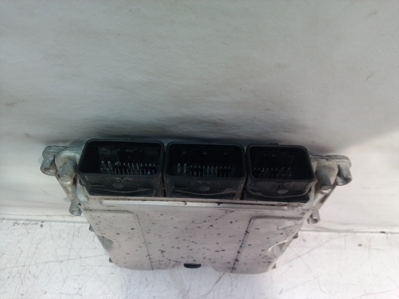 Recambio de centralita motor uce para renault laguna ii grandtour (kg0) dynamique referencia OEM IAM 0281011101 0281011101 82000