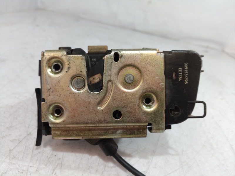 Recambio de cerradura puerta trasera derecha para renault laguna ii grandtour (kg0) dynamique referencia OEM IAM 8200000662 8200