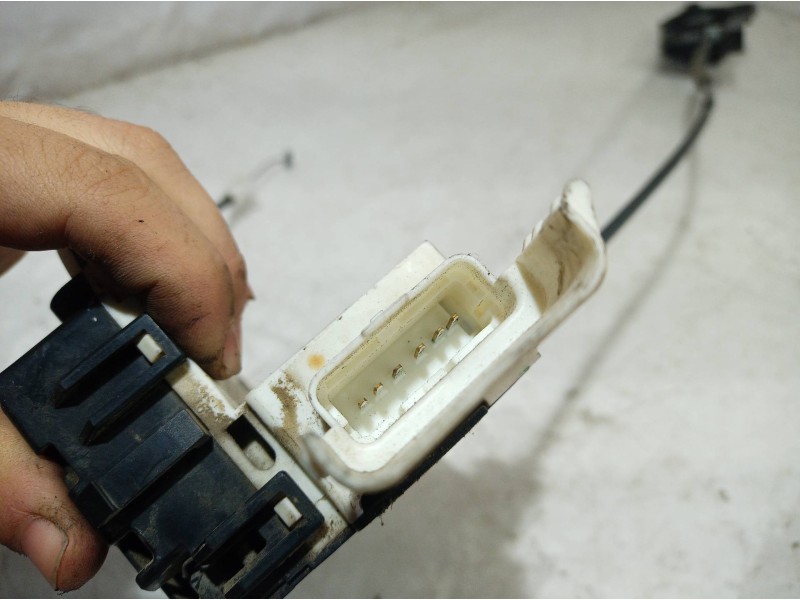 Recambio de cerradura puerta delantera derecha para peugeot 407 sport referencia OEM IAM 45387095 45387095 45387095