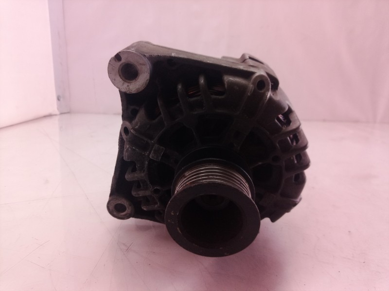 Recambio de alternador para bmw serie 3 touring (e46) 330xi referencia OEM IAM 2542377B 2542377 2542377