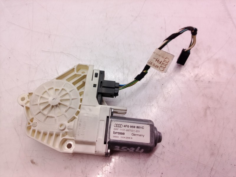 Recambio de motor elevalunas trasero izquierdo para audi a6 berlina (4f2) 3.0 tdi quattro (165kw) referencia OEM IAM 4F0959801 4