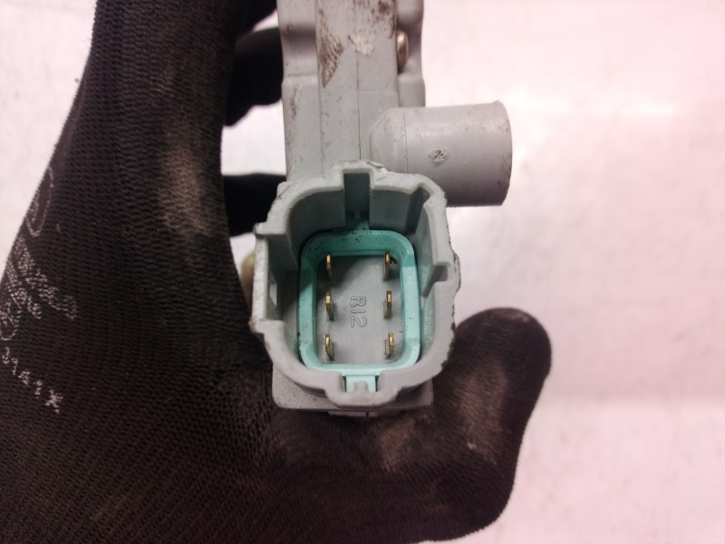 Recambio de cerradura puerta trasera derecha para nissan terrano/terrano.ii (r20) elegance referencia OEM IAM 825020F615  