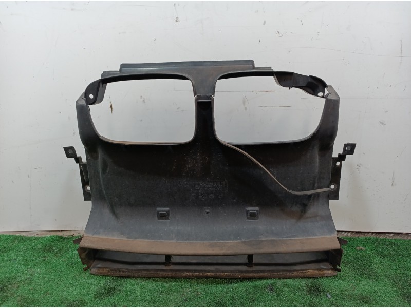 Recambio de panel frontal para bmw serie 3 berlina (e46) 318i referencia OEM IAM 8202831 8202831 8202831