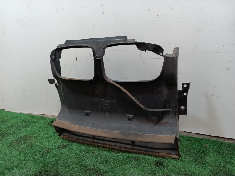 Recambio de panel frontal para bmw serie 3 berlina (e46) 318i referencia OEM IAM 8202831 8202831 8202831