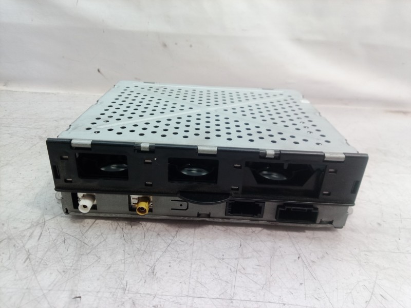 Recambio de sistema audio / radio cd para audi a8 (4e2) 3.7 quattro referencia OEM IAM 4E0035541 4E0035541 4E0910541