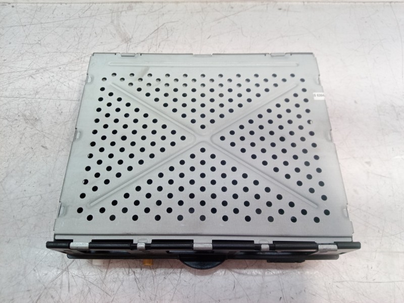 Recambio de sistema audio / radio cd para audi a8 (4e2) 3.7 quattro referencia OEM IAM 4E0035541 4E0035541 4E0910541