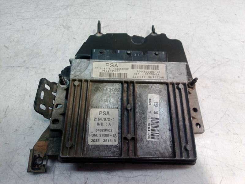 Recambio de centralita motor uce para peugeot 206 berlina e-music referencia OEM IAM 9644235680 9644235680 21647072