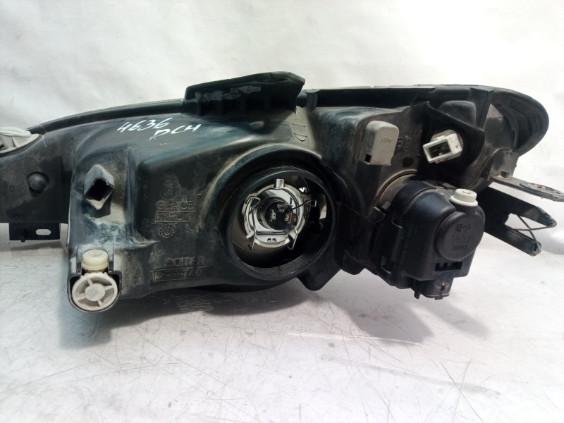 Recambio de faro derecho para peugeot 206 berlina e-music referencia OEM IAM 89005131 89005131 89005131