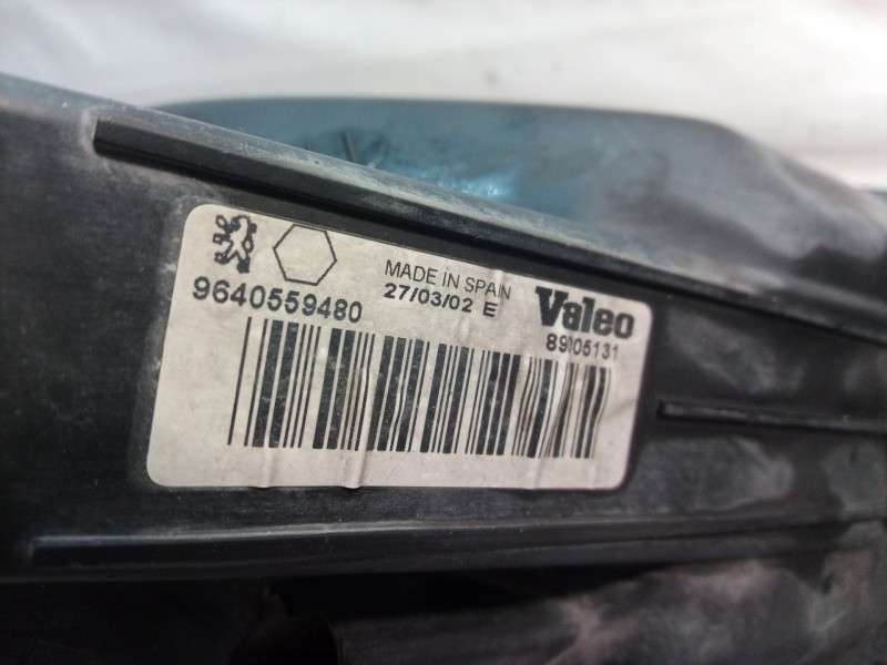 Recambio de faro derecho para peugeot 206 berlina e-music referencia OEM IAM 89005131 89005131 89005131
