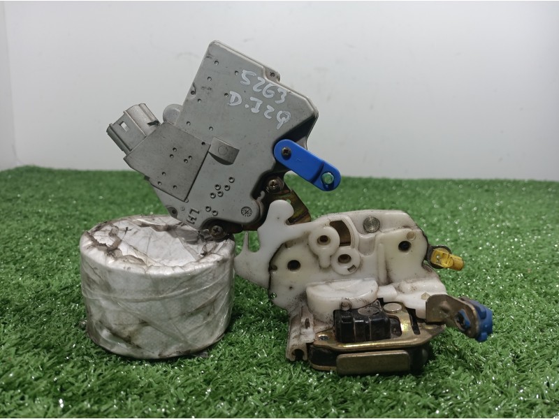 Recambio de cerradura puerta delantera izquierda para nissan terrano/terrano.ii (r20) sport referencia OEM IAM   