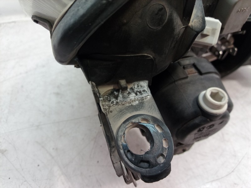 Recambio de faro izquierdo para peugeot 206 berlina e-music referencia OEM IAM 9640559580 9640559580 9640559580