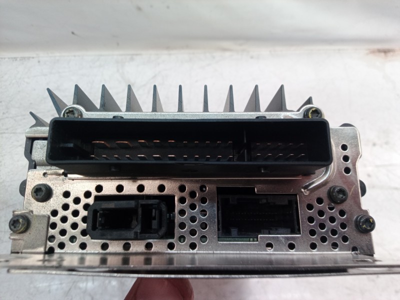 Recambio de sistema audio / radio cd para audi a8 (4e2) 3.7 quattro referencia OEM IAM 4E0035223A 4E0035223 4E0910223