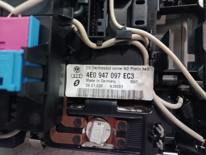 Recambio de luz interior para audi a8 (4e2) 3.7 quattro referencia OEM IAM 4E0947097 4E0947097 4E0947097