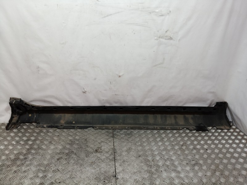 Recambio de estribos laterales para audi a8 (4e2) 3.7 quattro referencia OEM IAM   