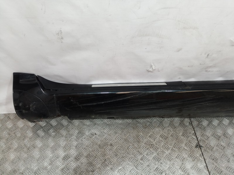 Recambio de estribos laterales para audi a8 (4e2) 3.7 quattro referencia OEM IAM   