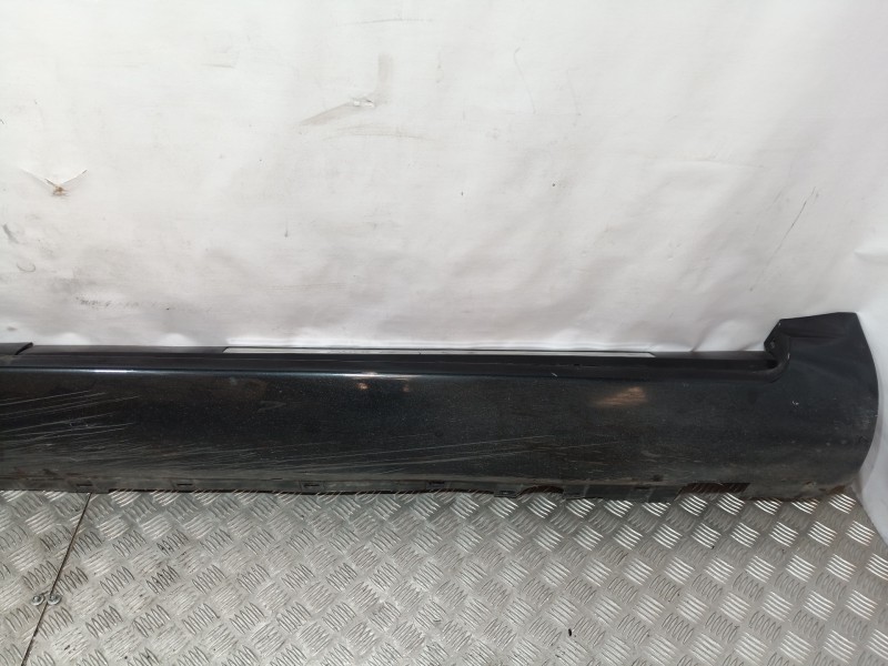 Recambio de estribos laterales para audi a8 (4e2) 3.7 quattro referencia OEM IAM   