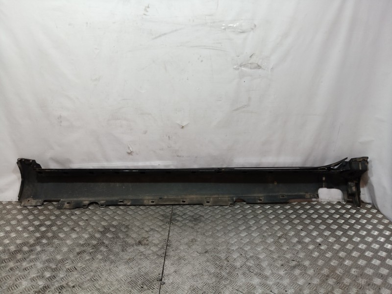 Recambio de estribos laterales para audi a8 (4e2) 3.7 quattro referencia OEM IAM   