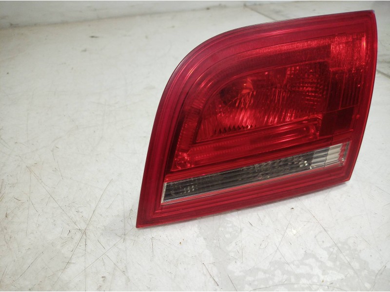Recambio de piloto trasero derecho interior para audi a3 sportback (8p) 1.9 tdi attraction referencia OEM IAM 8P4945258 8P494525