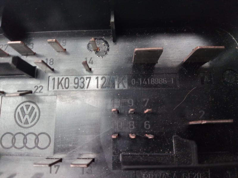 Recambio de caja reles / fusibles para ford mondeo berlina (gd) ambiente referencia OEM IAM 1K0937124K 1K0937124K 1K0937124