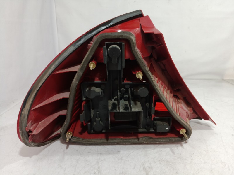 Recambio de piloto trasero derecho para ford mondeo berlina (gd) ambiente referencia OEM IAM 96BG13A602 96BG13A602 96BG13A602