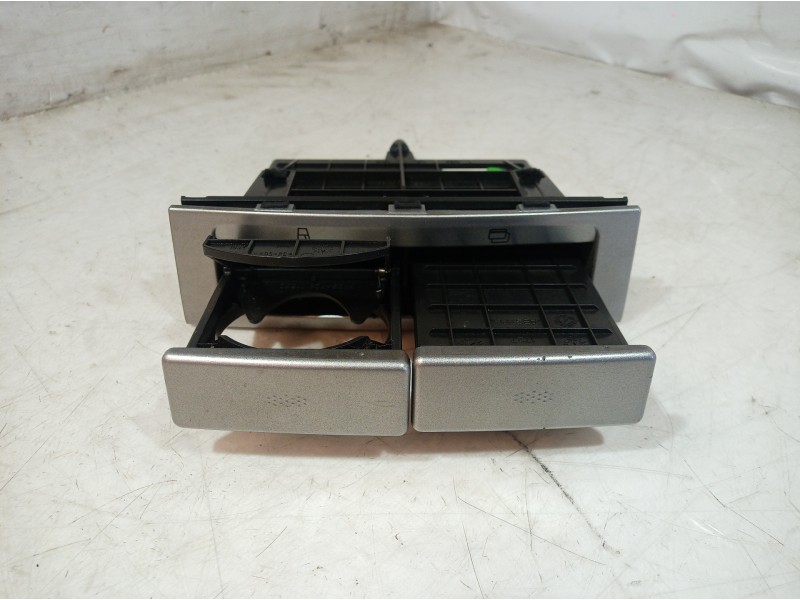 Recambio de cenicero para alfa romeo 147 (190) 1.9 jtd 120 collezione referencia OEM IAM 7352990590 7352990590 7352990590