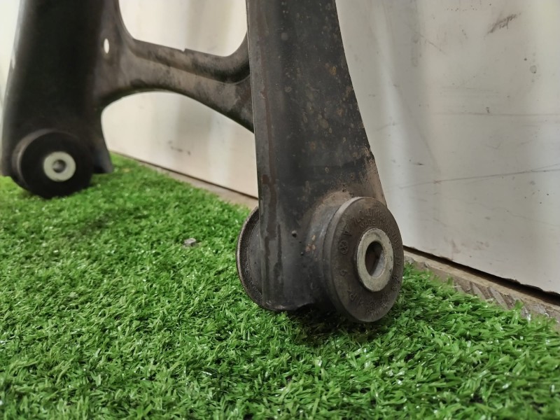 Recambio de brazo suspension inferior trasero derecho para volkswagen touareg (7p6) v6 tdi bluemotion premium referencia OEM IAM