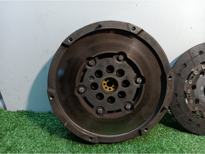 Recambio de kit embrague para kia cee´d emotion referencia OEM IAM 4110024720 4110024720 232002740