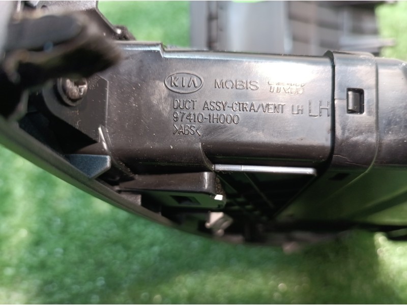 Recambio de rejilla aireadora para kia cee´d emotion referencia OEM IAM 974101H000 974101H000 974101H000