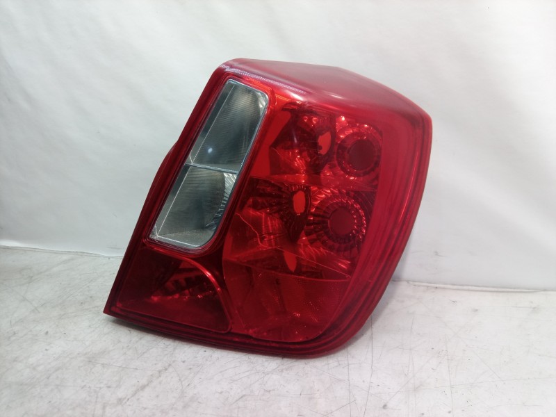 Recambio de piloto trasero izquierdo para daewoo nubira berlina se referencia OEM IAM   