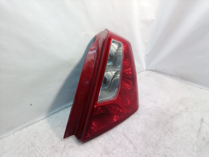 Recambio de piloto trasero izquierdo para daewoo nubira berlina se referencia OEM IAM   