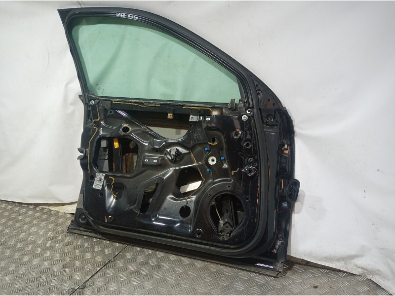 Recambio de puerta delantera izquierda para audi a4 avant (8e) 2.5 tdi (120kw) referencia OEM IAM   