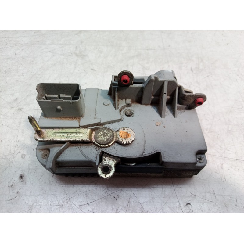 Recambio de cerradura puerta delantera derecha para fiat scudo (222) 2.0 jtd familiar (5 asientos) referencia OEM IAM 9639373480