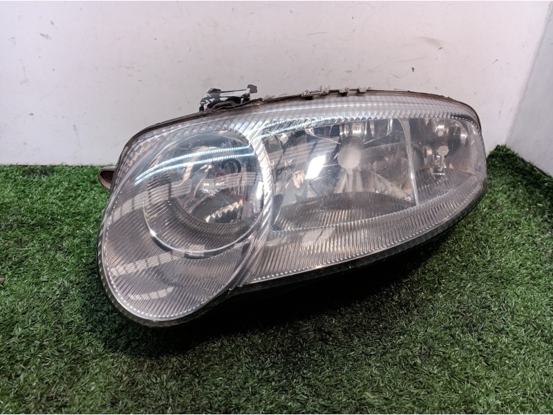 Recambio de faro izquierdo para alfa romeo 147 (190) 1.9 jtd cat referencia OEM IAM 0301186201 0301186201 468261960