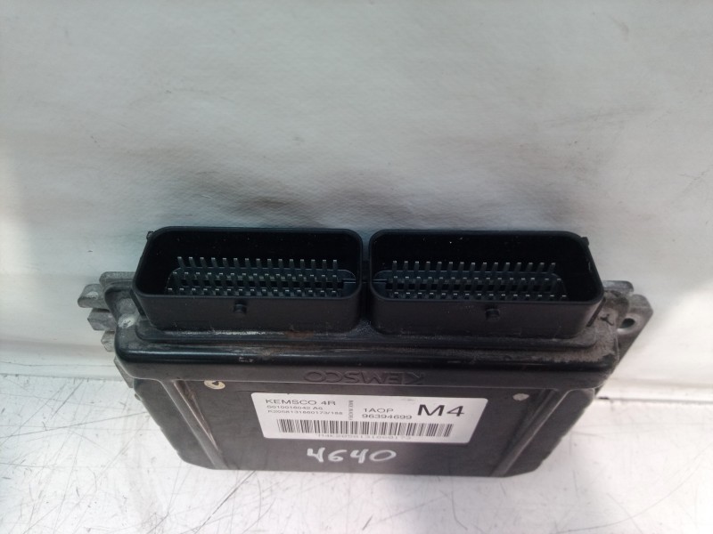 Recambio de centralita motor uce para daewoo nubira berlina se referencia OEM IAM 96394699 96394699 96394699