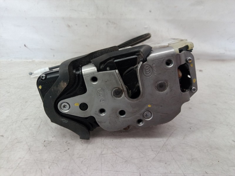 Recambio de cerradura puerta delantera izquierda para chevrolet aveo berlina hatchback ltz referencia OEM IAM 3023881LH2 3023881