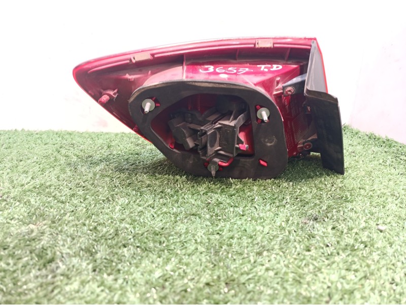 Recambio de piloto trasero derecho para seat ibiza st (6j8) style referencia OEM IAM 6J8945096 6J8945096 6J8945096