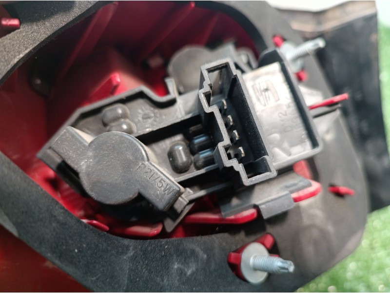 Recambio de piloto trasero derecho para seat ibiza st (6j8) style referencia OEM IAM 6J8945096 6J8945096 6J8945096