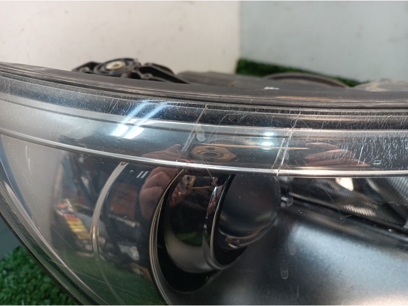 Recambio de faro xenon derecho para volkswagen tiguan (5n1) 2.0 tdi referencia OEM IAM 5N1941032K 5DV00900000 74696000AE