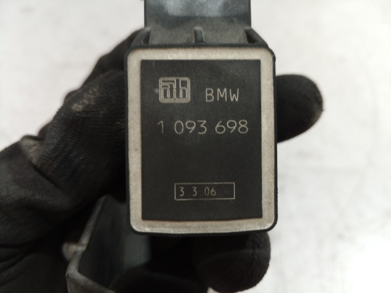Recambio de motor regulacion faros para bmw x3 (e83) 2.0d referencia OEM IAM 1093698 1093698 1093698