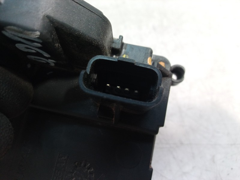 Recambio de cerradura puerta delantera derecha para renault clio iii authentique referencia OEM IAM 300125F 300125F 300125