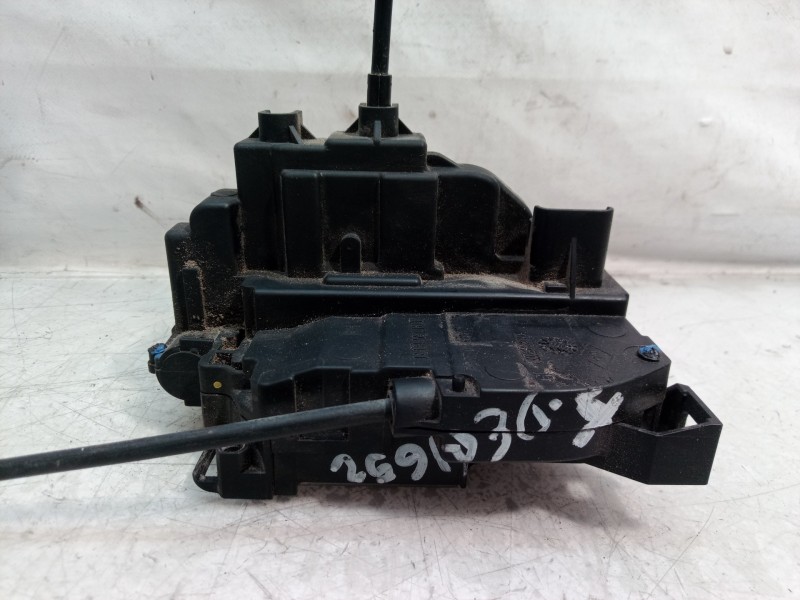 Recambio de cerradura puerta trasera derecha para renault clio iii authentique referencia OEM IAM   