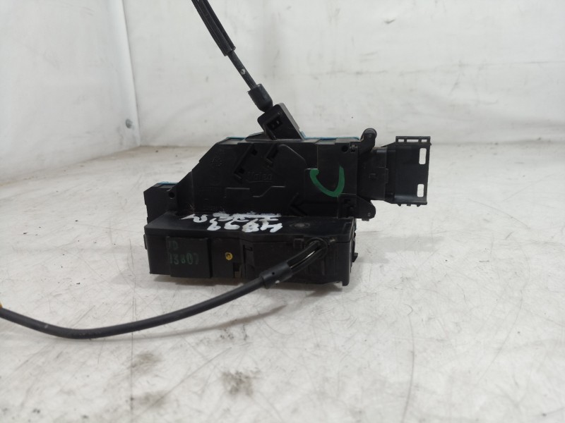 Recambio de cerradura puerta trasera derecha para peugeot 207 confort referencia OEM IAM 24099158 24099158 24099158