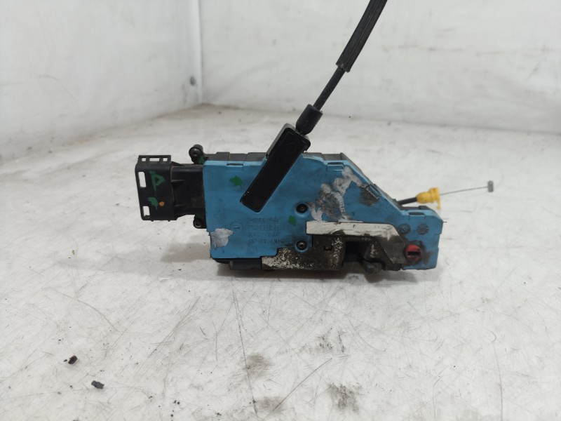 Recambio de cerradura puerta trasera derecha para peugeot 207 confort referencia OEM IAM 24099158 24099158 24099158